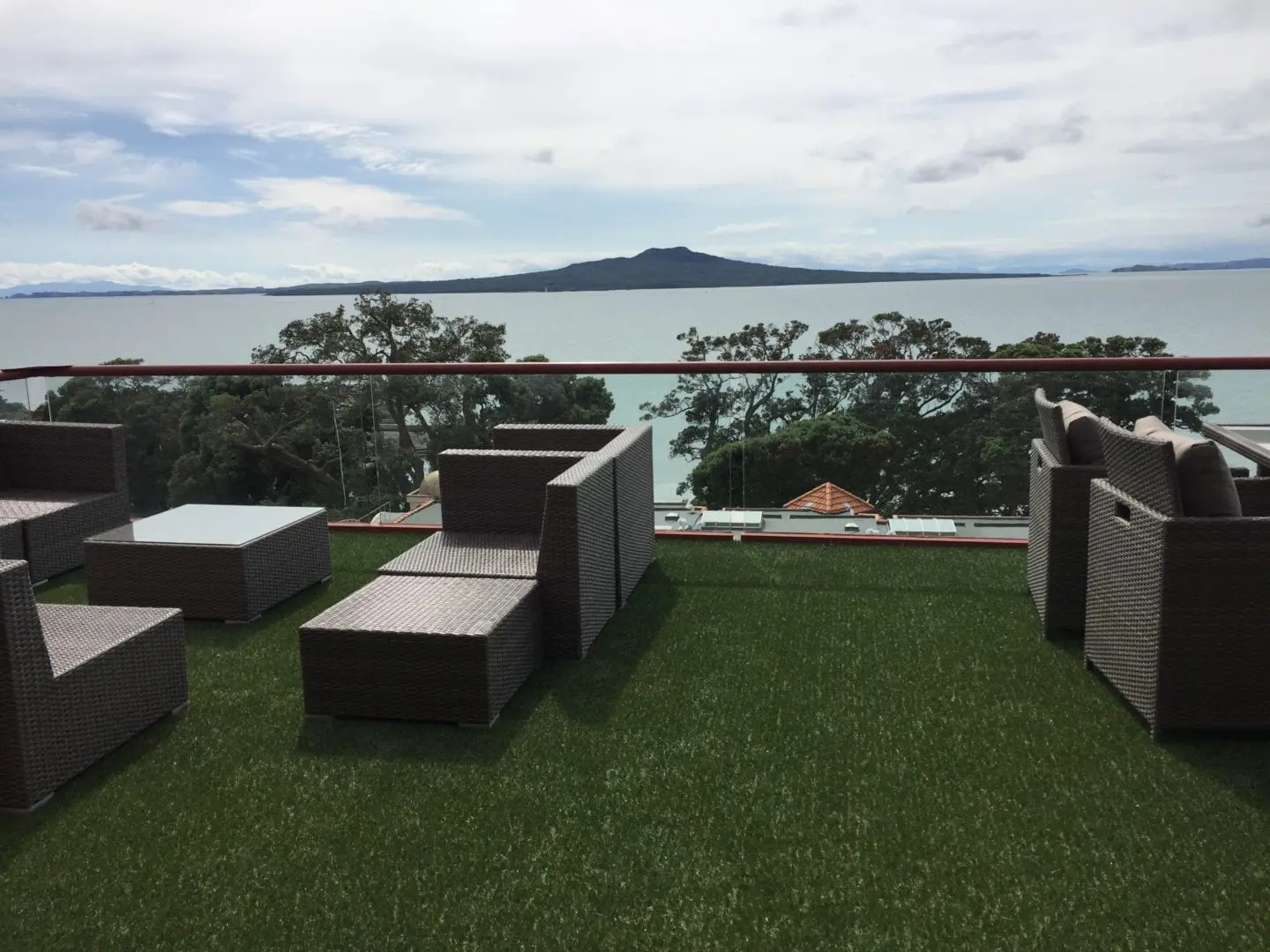 Summer envy 35 xwr artificial grass