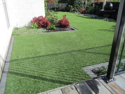 Another Beautiful backyard artificial grass made by TigerTurf New Zealand