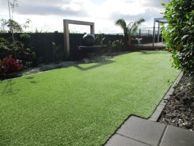 Beautiful backyard artificial grass made by TigerTurf New Zealand